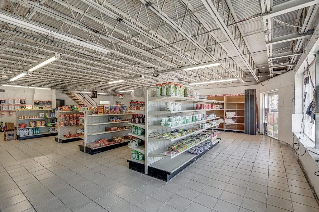 1232 S Hampton Rd, Dallas, TX 75208